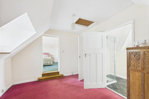 Master Bed Dressing Rm &amp; Ensuite