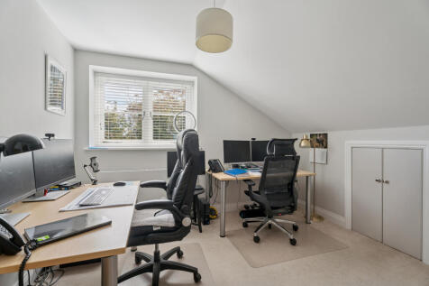 Bedroom 4 -Office
