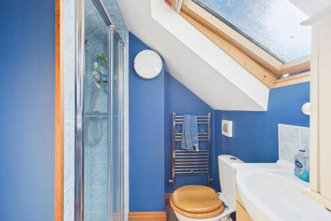 Ensuite shower room