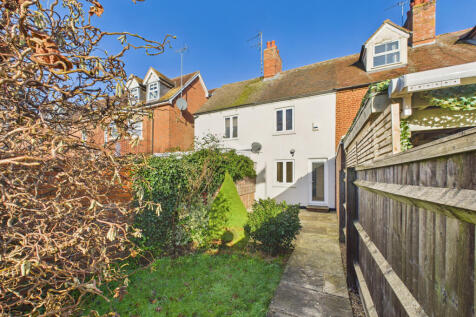 CAM02536G0-PR0030-STILL023