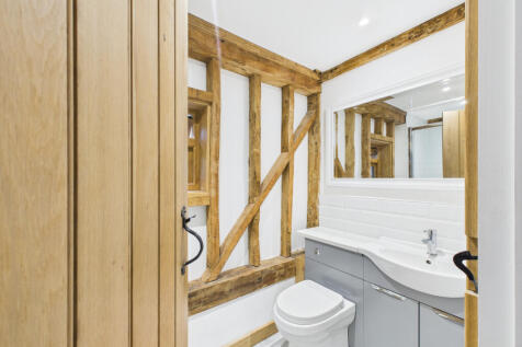 SHOWER ROOM (2)