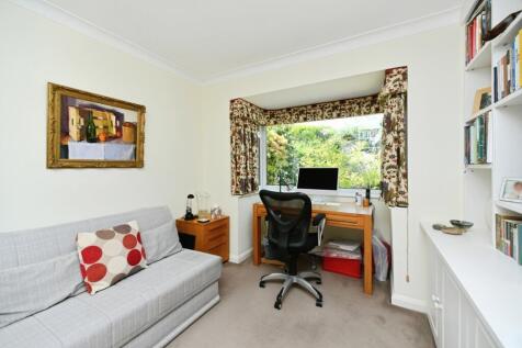 Bedroom/Study