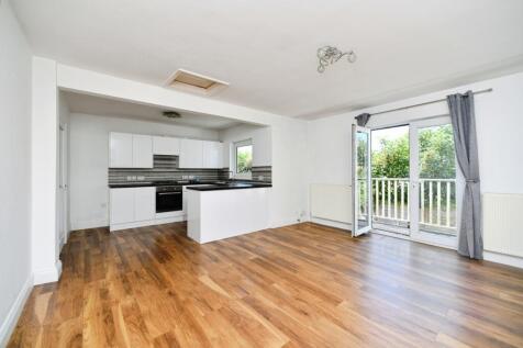 Kitchen/Iiving Room