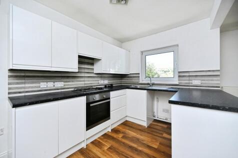 Kitchen/Iiving Room
