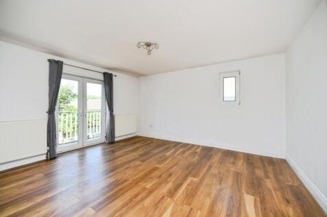Kitchen/Iiving Room