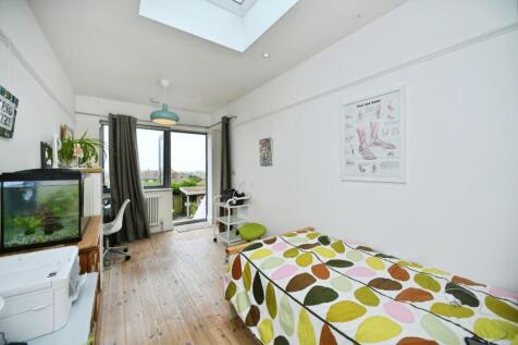 Bedroom/Office