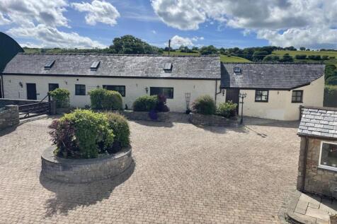HENDY COTTAGES