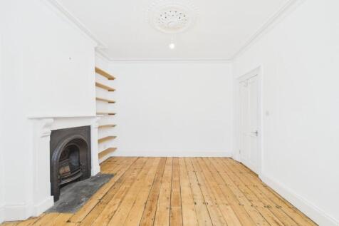 CAM01576G0-PR0254-STILL004.jpg
