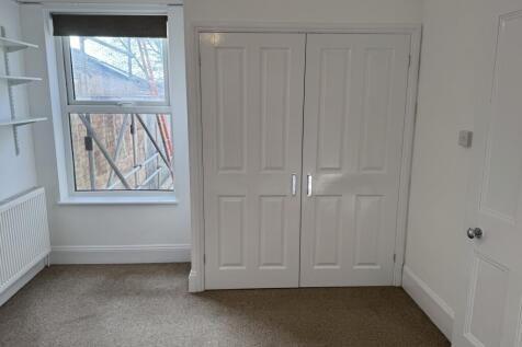 Bedroom 1 (1)