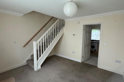 2 Brewery Court, Dawlish - lounge (2)
