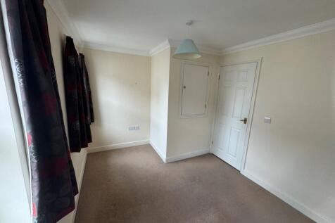 2 Brewery Court, Dawlish - Ft bed (2)