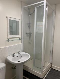 15 Firbank Road, Dawlish Shower Room