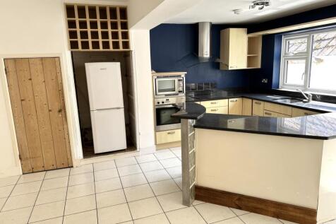 Kitchen (1)