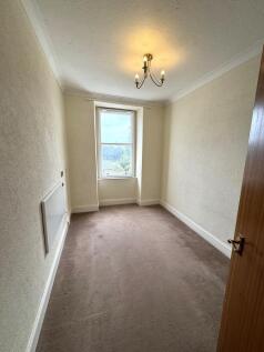 10 Brooklands - Bed2