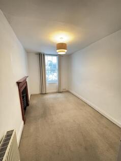 39 The Strand - Bedroom 2