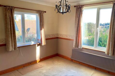 Bedroom 2.jpg