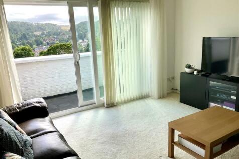 lounge pic3.jpg