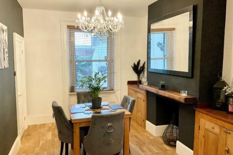 dining room4.jpg