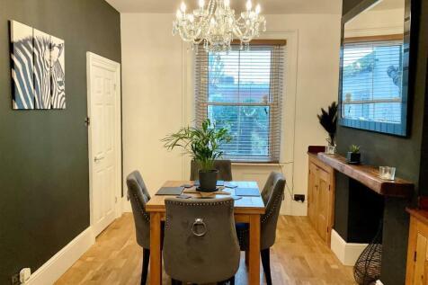 dining room.jpg