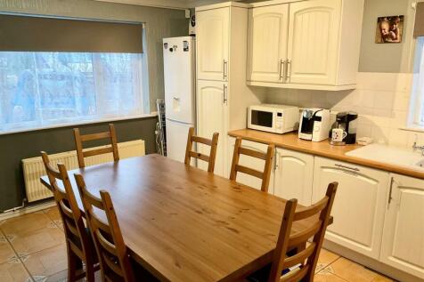 kitchen1.jpg