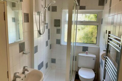 Shower Room.jpg