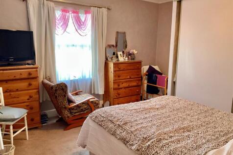 bedroom1A.jpg