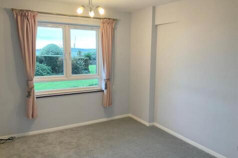 bedroom1.jpg