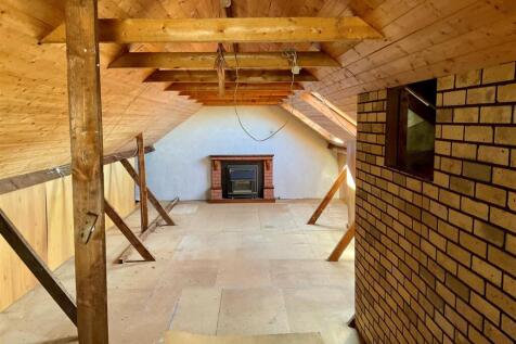 loft room.jpg