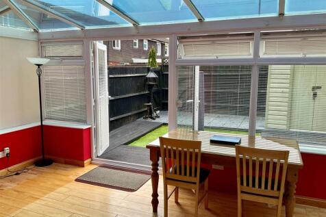 conservatory pic1.jpg