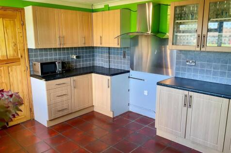 kitchenb.jpg