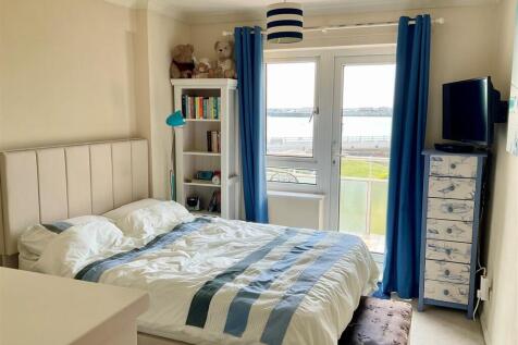 bed1.jpg