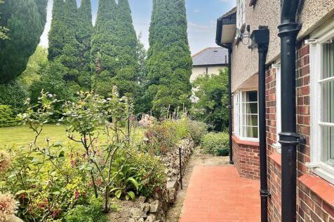 Garden pic 2.jpg
