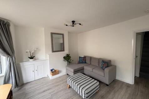 Lounge 2.jpg