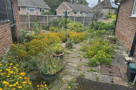 42969-1 mill side gdn.jpg