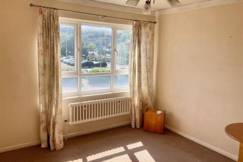 dining room.jpg