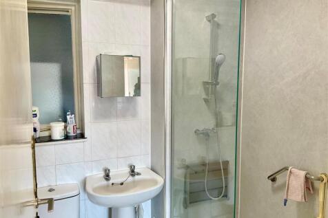 shower room.jpg