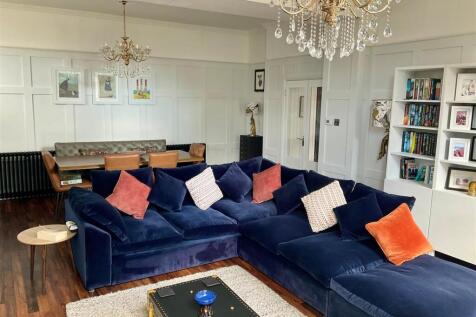 Lounge pic1.jpg