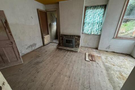 41524-2 church LGF room 2.jpg
