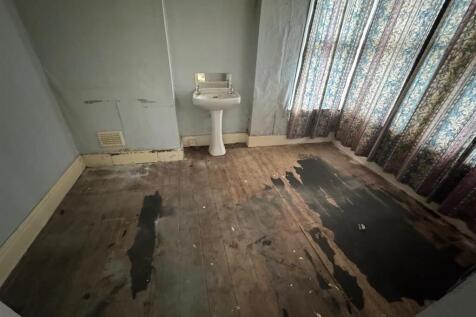 41524-2 church room 2.jpg