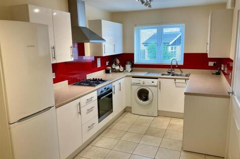Kitchen pic1.jpg