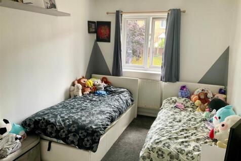 bed1.jpg