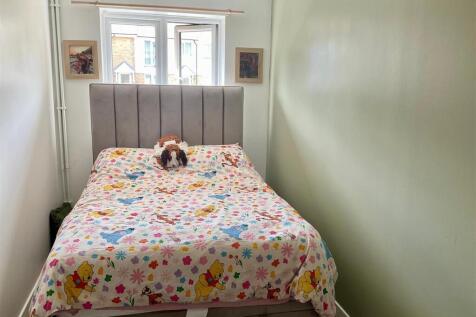 bed2.jpg