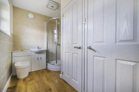Ground Floor Shower