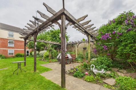 COMMUNAL GARDENS