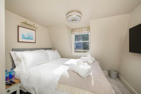 THIRD UPSTAIRS BEDROOM