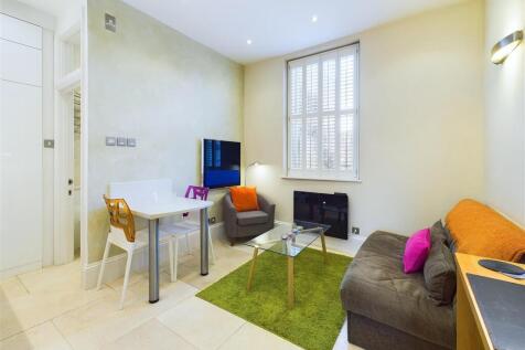 SITTING/DINING ROOM/KITCHEN