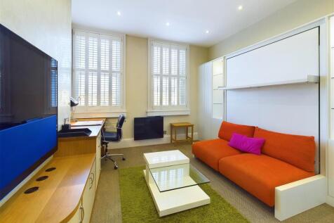 BEDROOM/STUDY