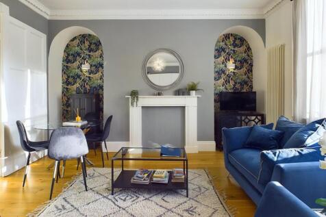 Living Room.jpg