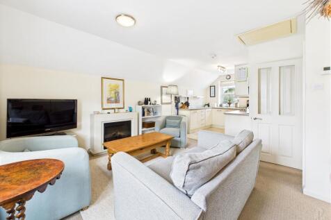 Sitting room 3