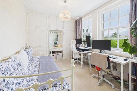 CAM04376G0-PR0090-STILL017.jpg